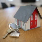 Documentación hipotecaria y vivienda para revisión jurídica